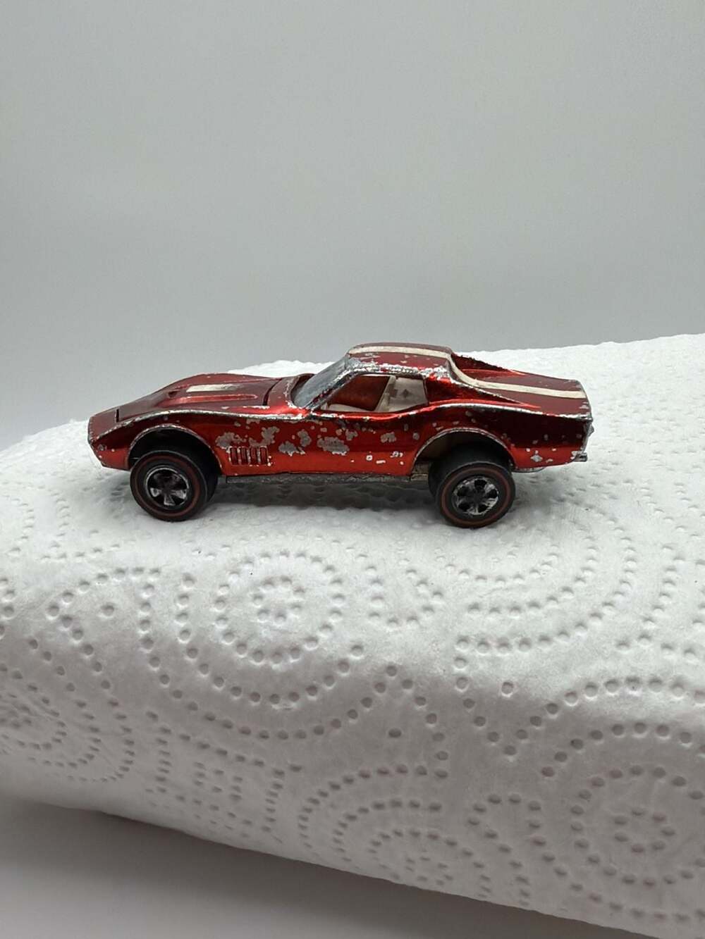 Vintage 1968 Hot Wheels Redline Custom Corvette Red with White Interior and Stri